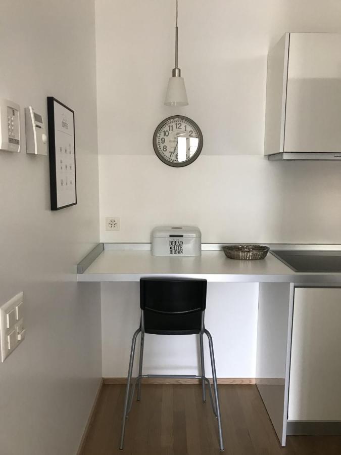 Connie S Home Free Parking Лугано Екстер'єр фото