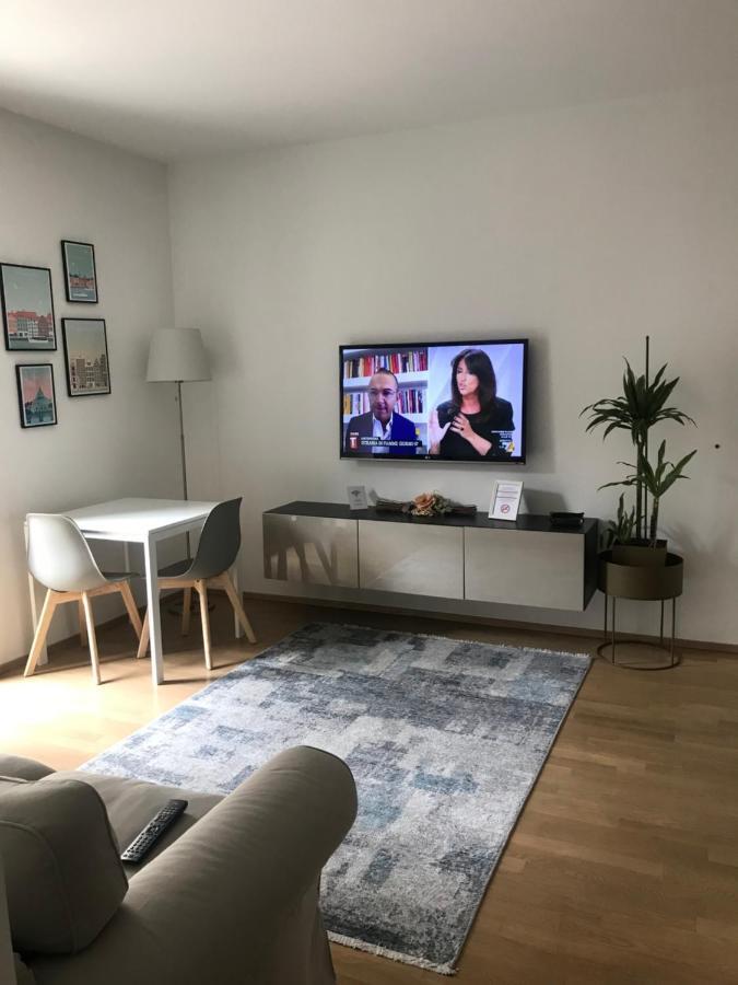 Connie S Home Free Parking Лугано Екстер'єр фото